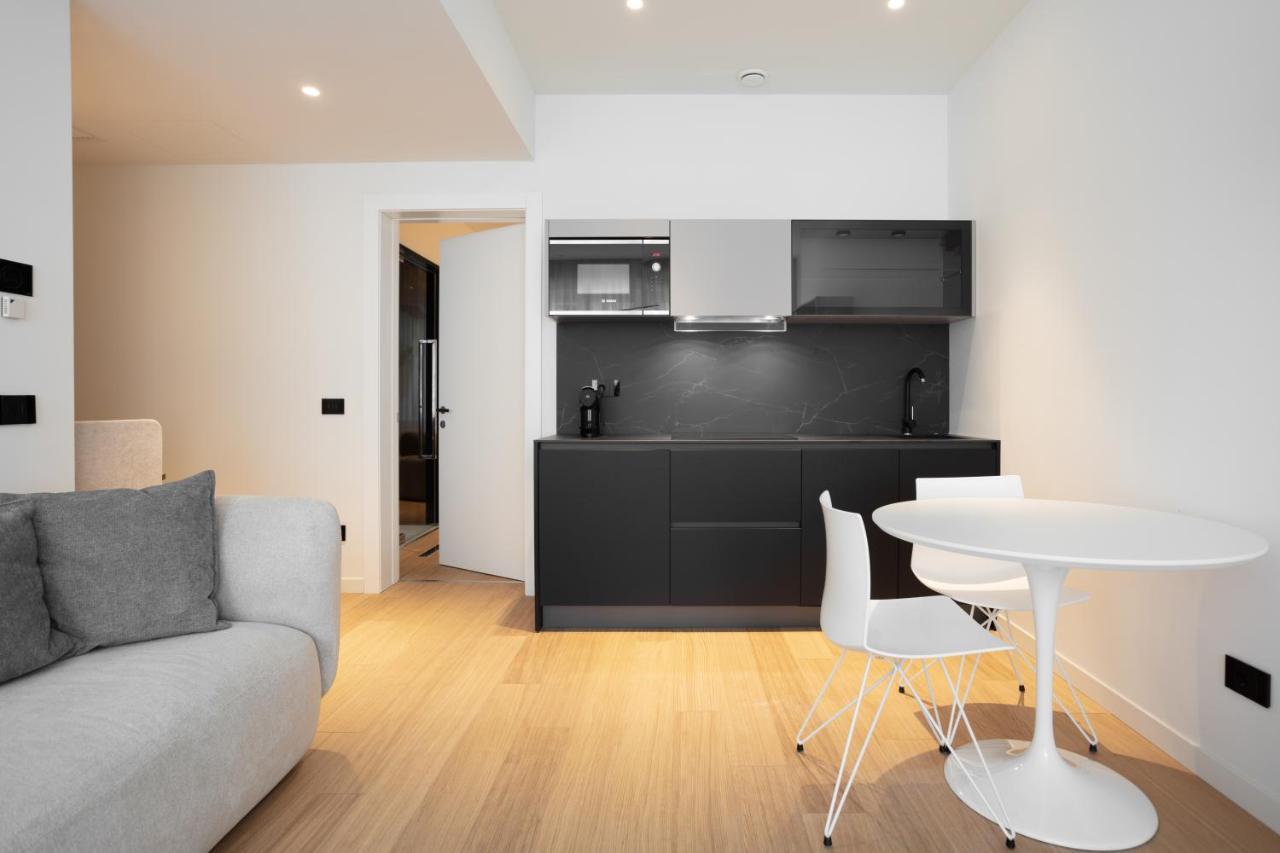 Sant'Ambrogio Apartments, Reception H24 밀라노 외부 사진
