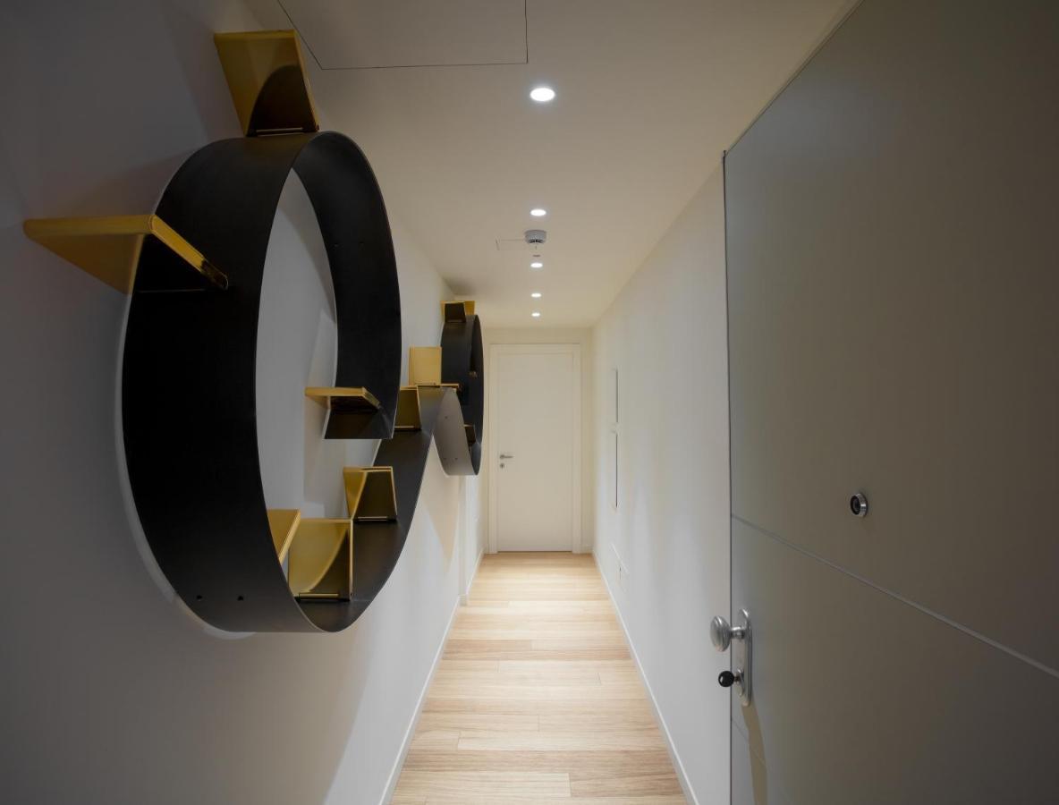 Sant'Ambrogio Apartments, Reception H24 밀라노 외부 사진